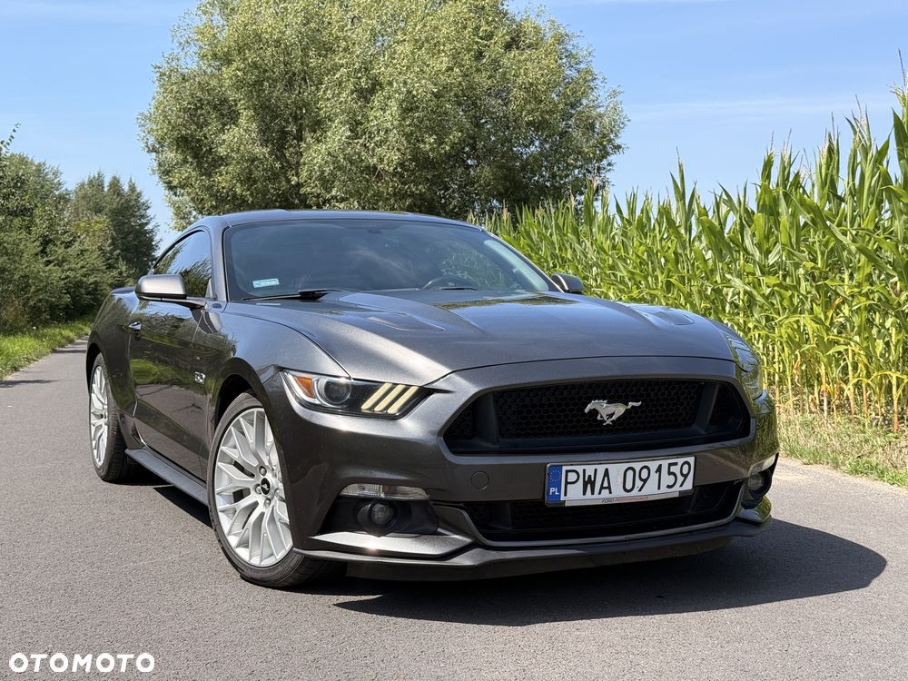 Ford Mustang - 1
