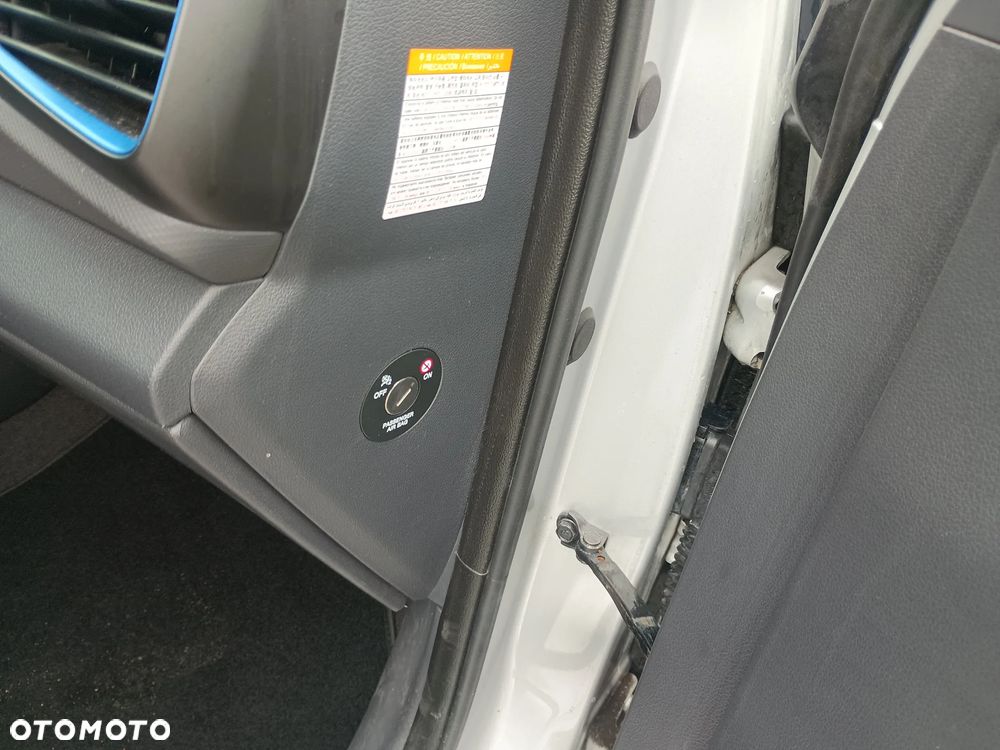 Hyundai IONIQ 1.6 GDI Premium - 24