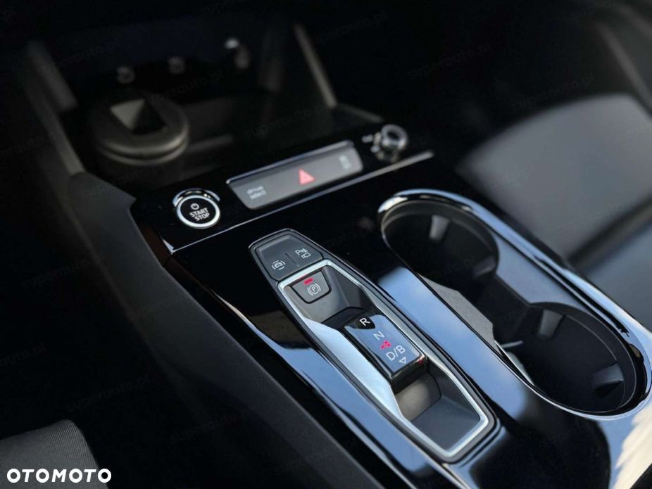Audi Q6 e-tron - 11