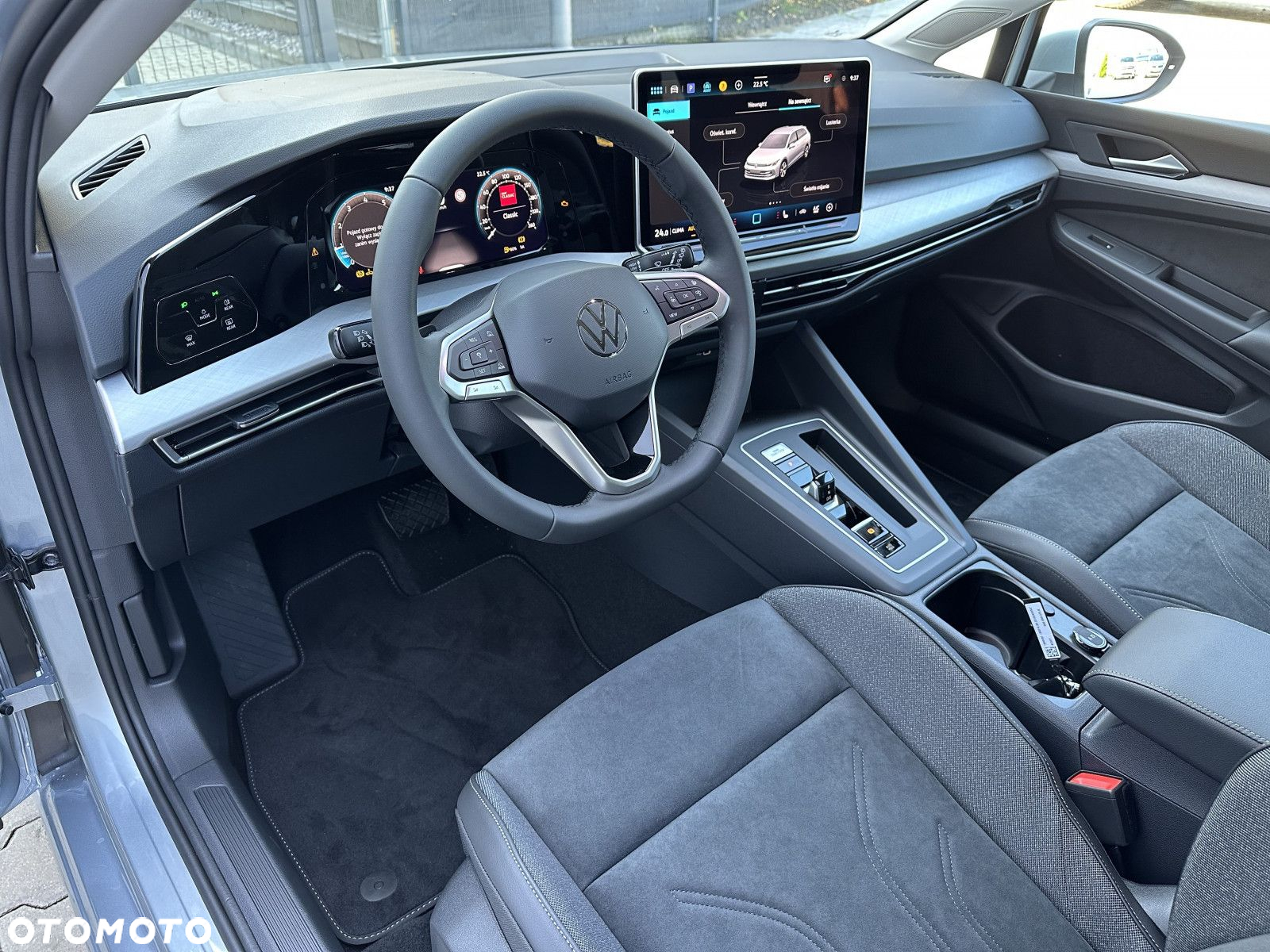 Volkswagen Golf - 12