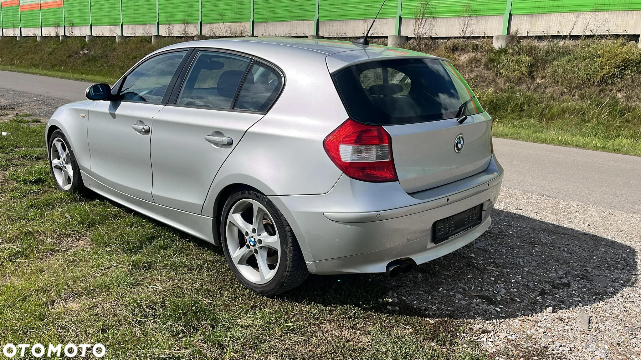 BMW Seria 1 130i - 3