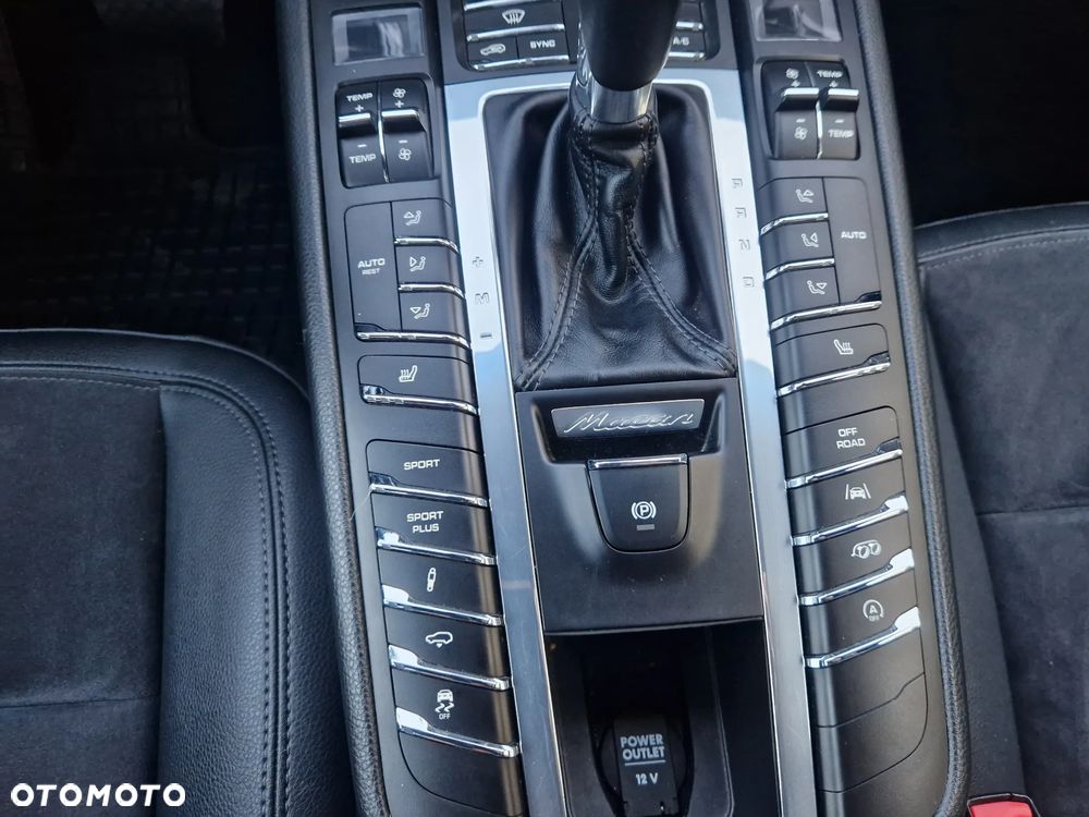 Porsche Macan PDK - 24