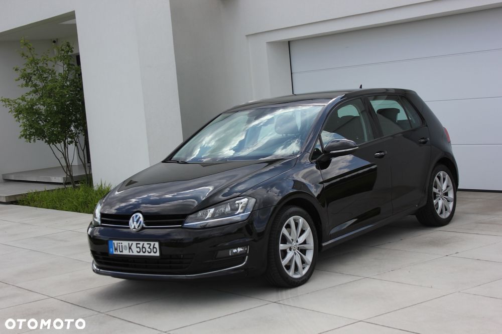 Volkswagen Golf - 1