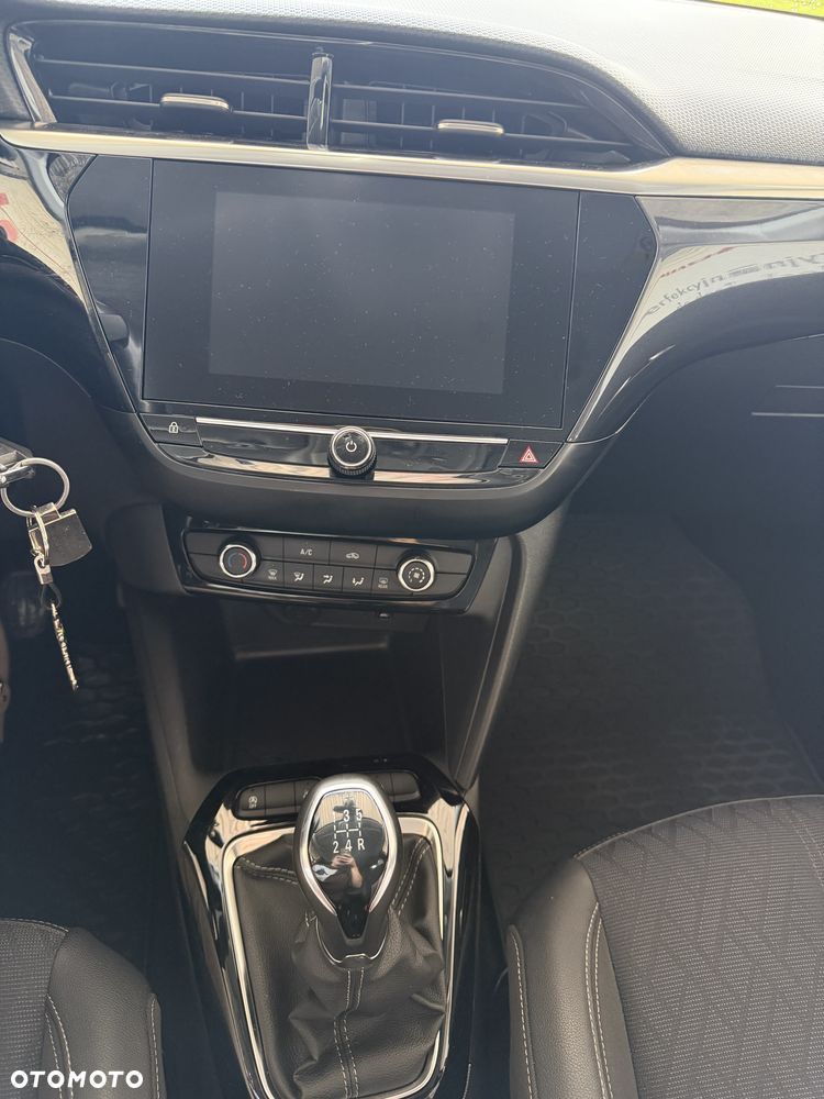 Opel Corsa 1.2 Elegance S&S - 11
