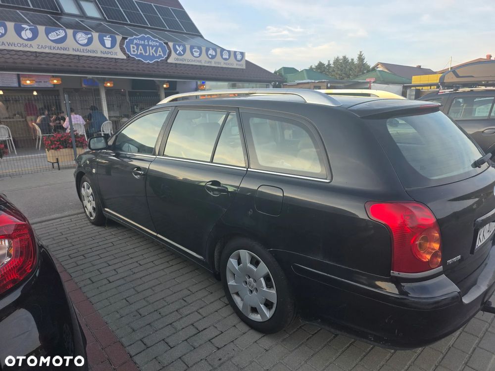 Toyota Avensis 2.4 VVT-i Prestige - 3