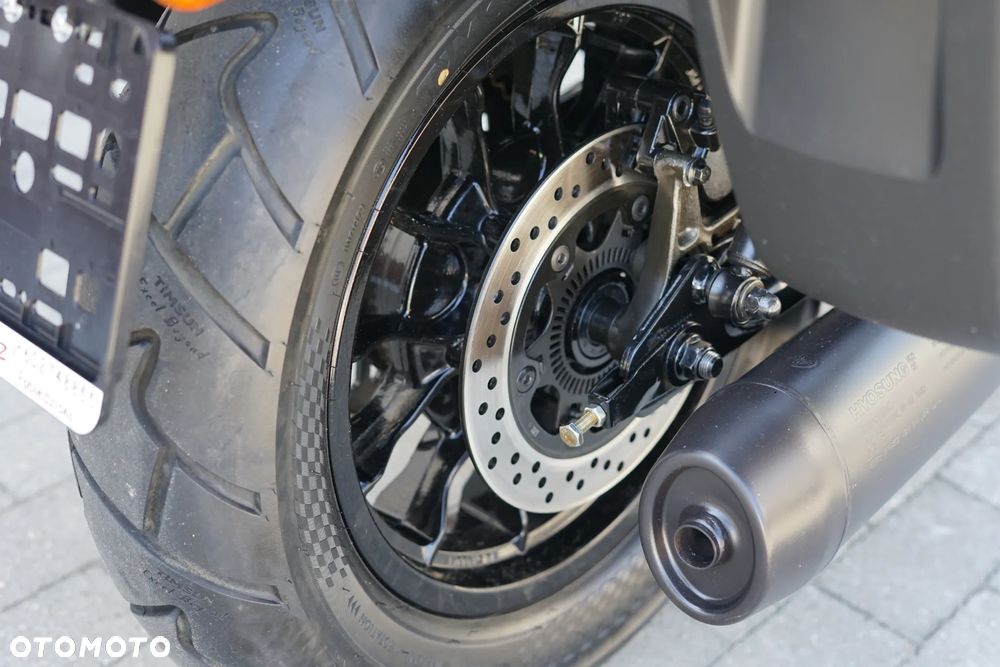 Hyosung GV - 8