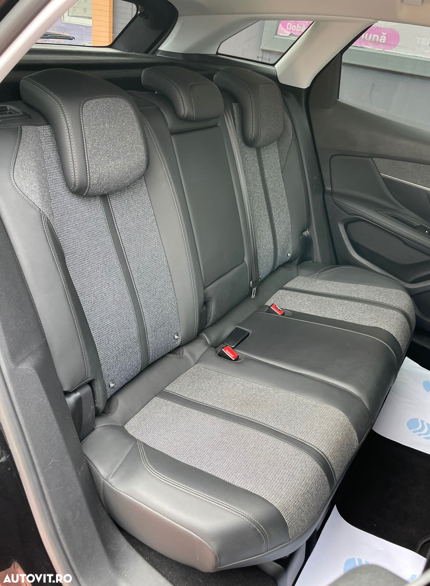 Peugeot 3008 PureTech 130 Stop & Start GPF Allure - 34