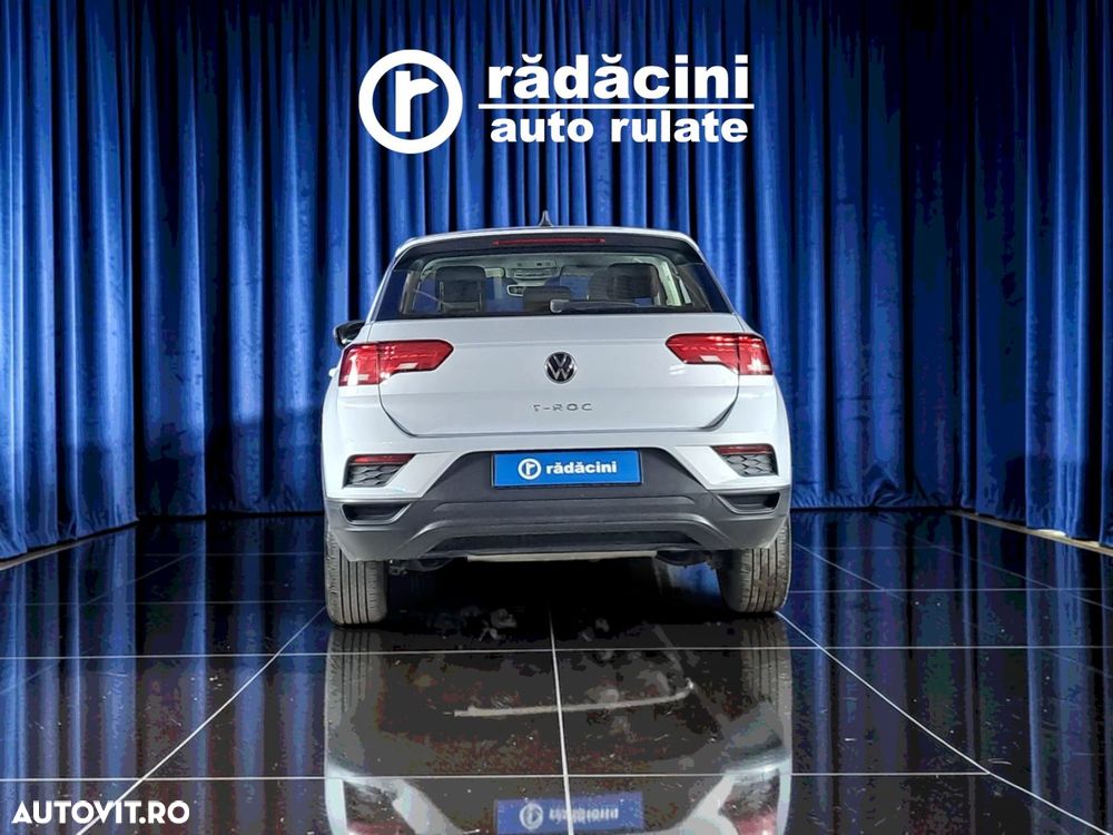 Volkswagen T-Roc - 9