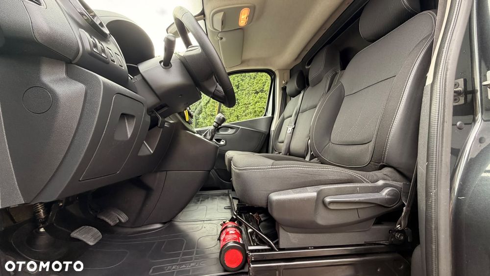 Renault TRAFIC - 6