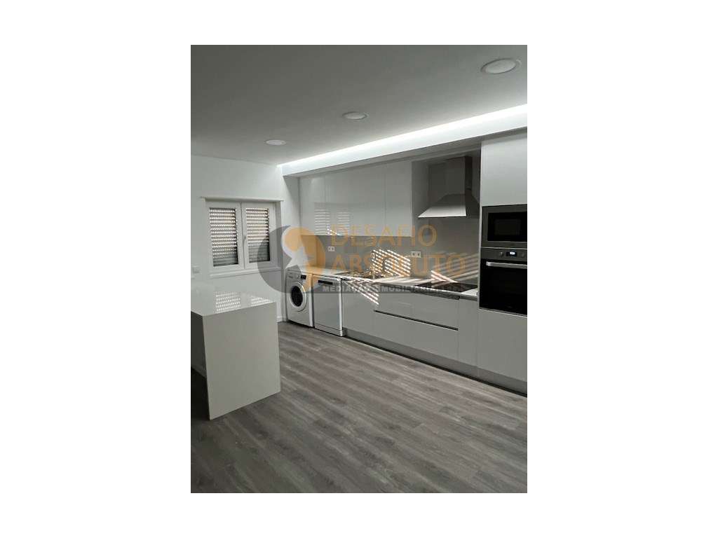 Apartamento T2 Totalmente Remodelado, Corroios - Grande imagem: 3/8