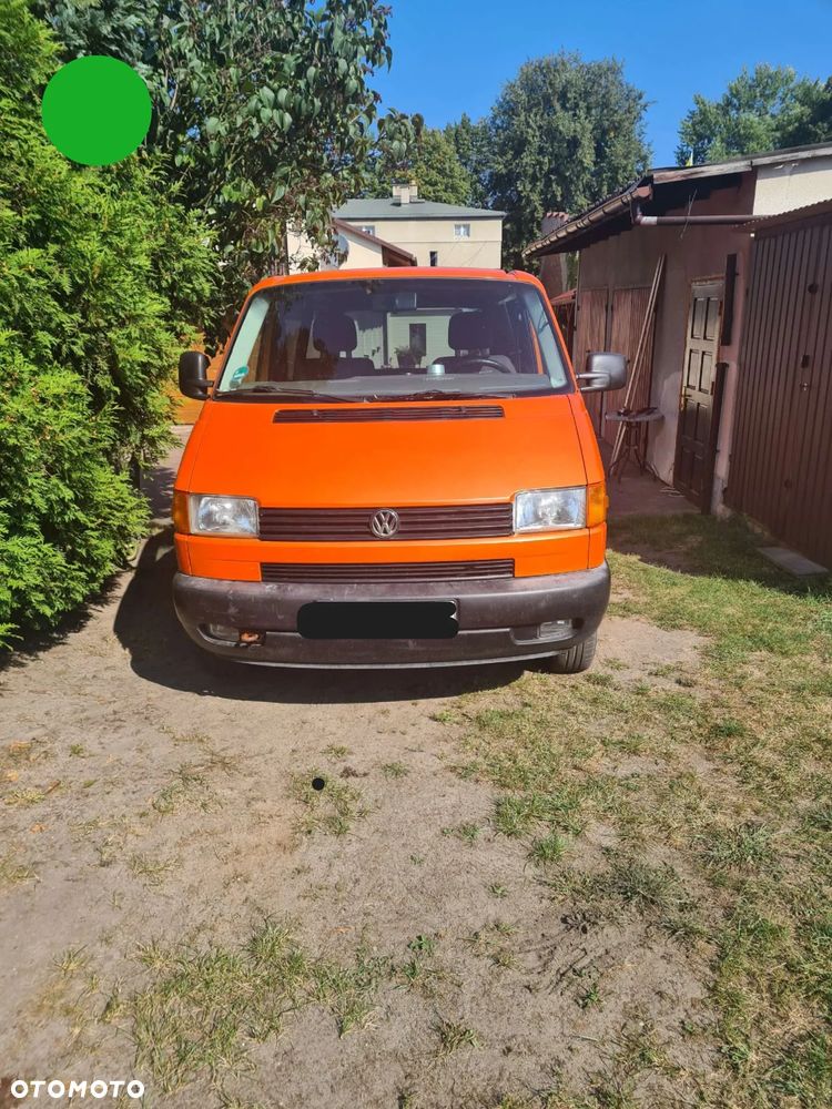 Volkswagen Transporter - 1