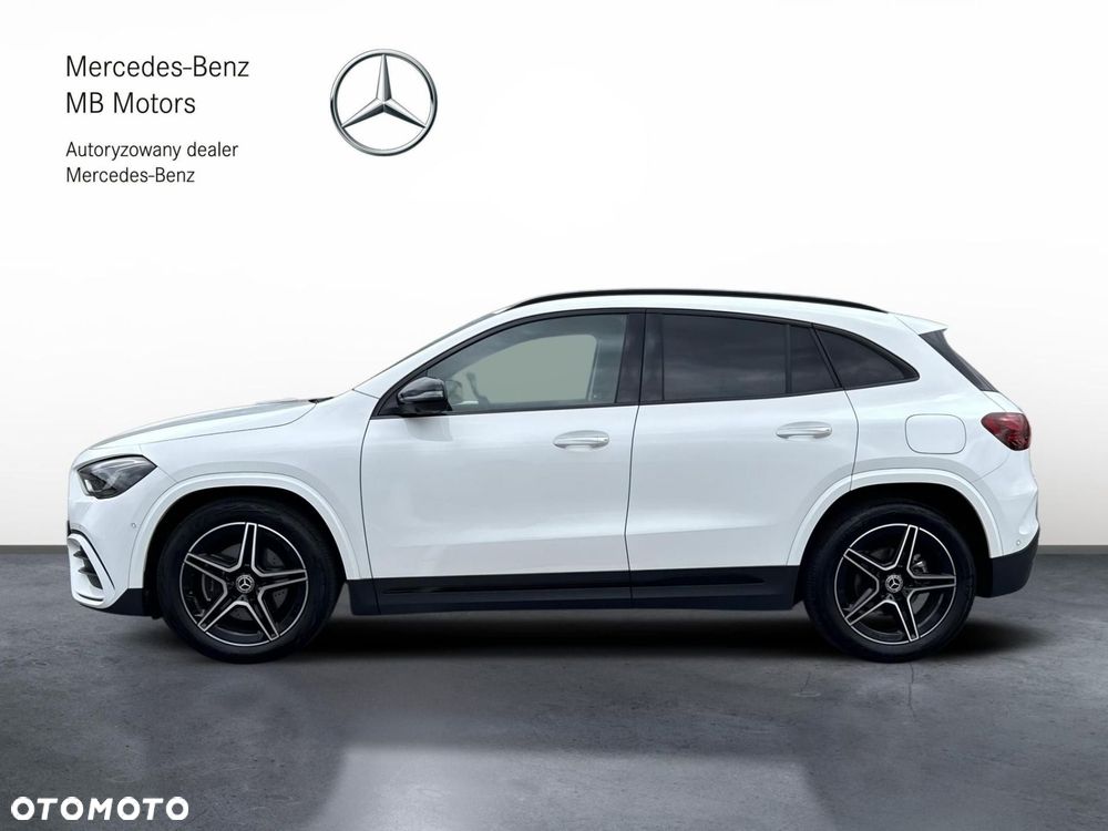 Mercedes-Benz GLA 200 AMG Line - 3