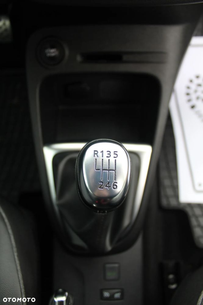 Renault Captur ENERGY TCe 120 LIMITED - 29