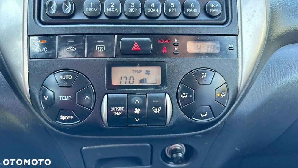 Toyota RAV4 2.0 VVT-i 4x4 - 30