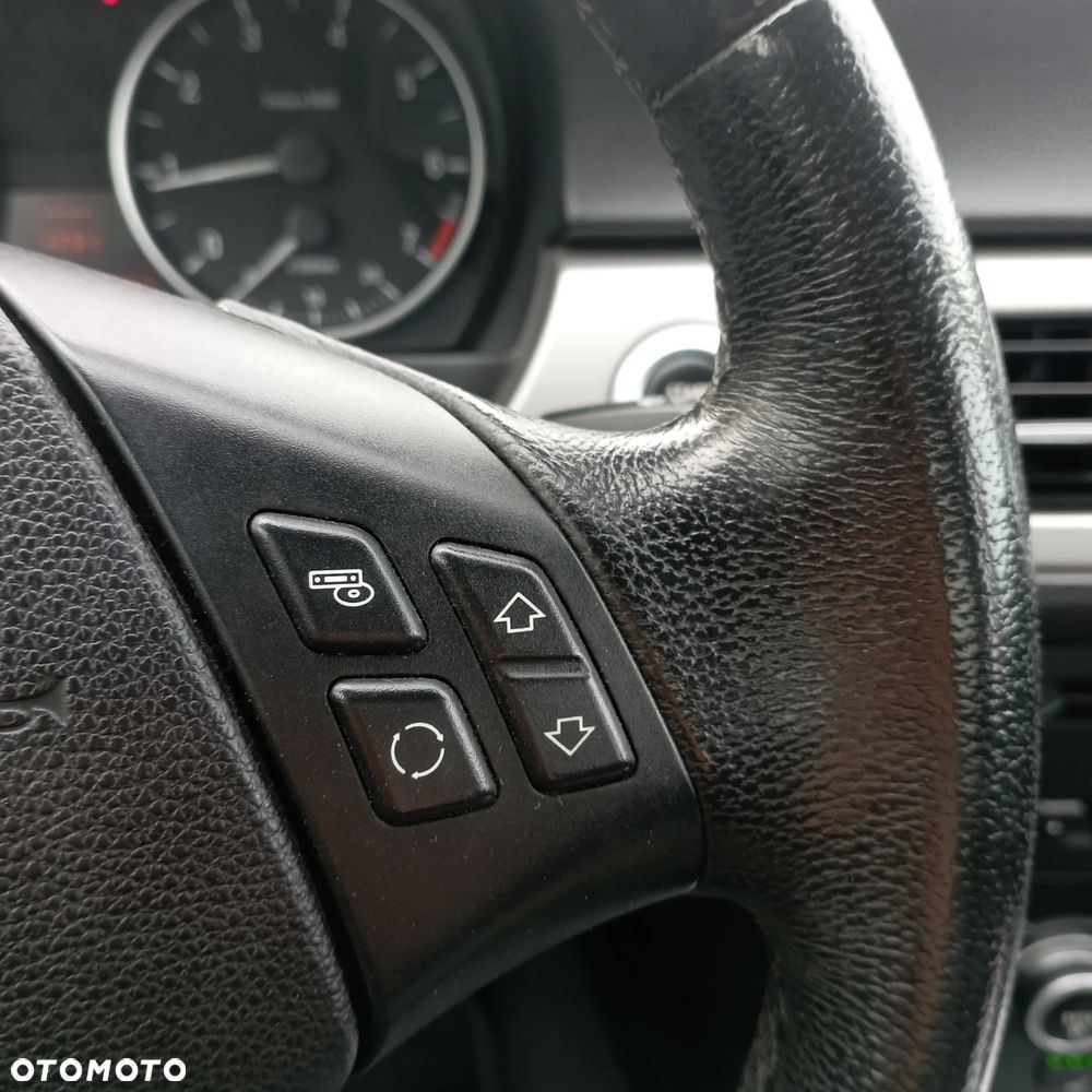 BMW Seria 3 ver-1-4-tsi-green-tec-ambition - 28