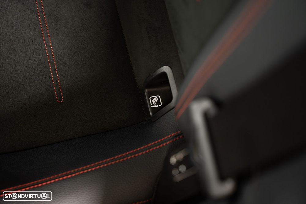 Mercedes-Benz CLA 250 e Shooting Brake AMG Line - 56