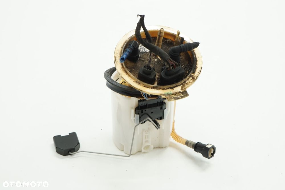 VW PASSAT B8 17R POMPA PALIWA 1.6TDI 3Q0919050D - 1