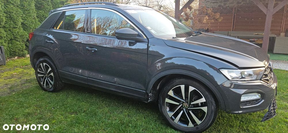 Volkswagen T-Roc - 4