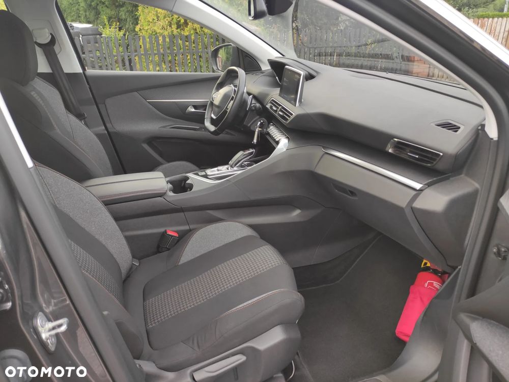 Peugeot 5008 1.2 PureTech Active S&S EAT8 - 13