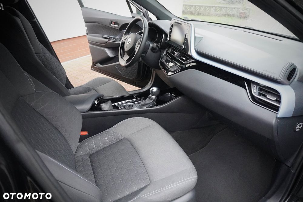 Toyota C-HR 2.0 Hybrid Selection - 2
