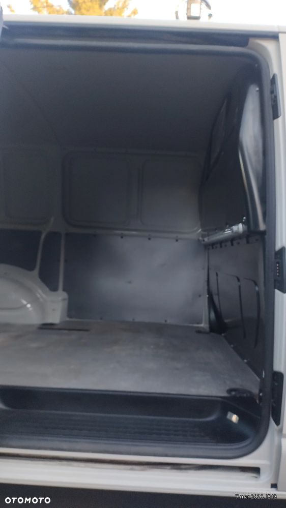 Volkswagen transporter - 11