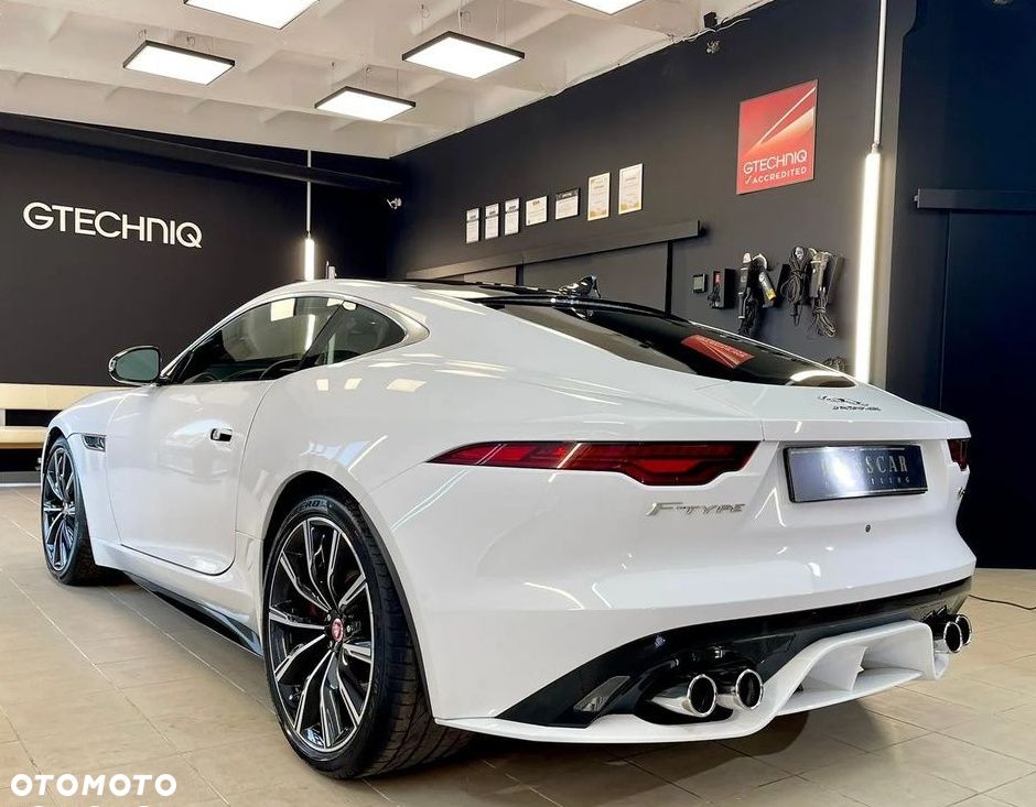 Jaguar F-Type P575 AWD R - 3