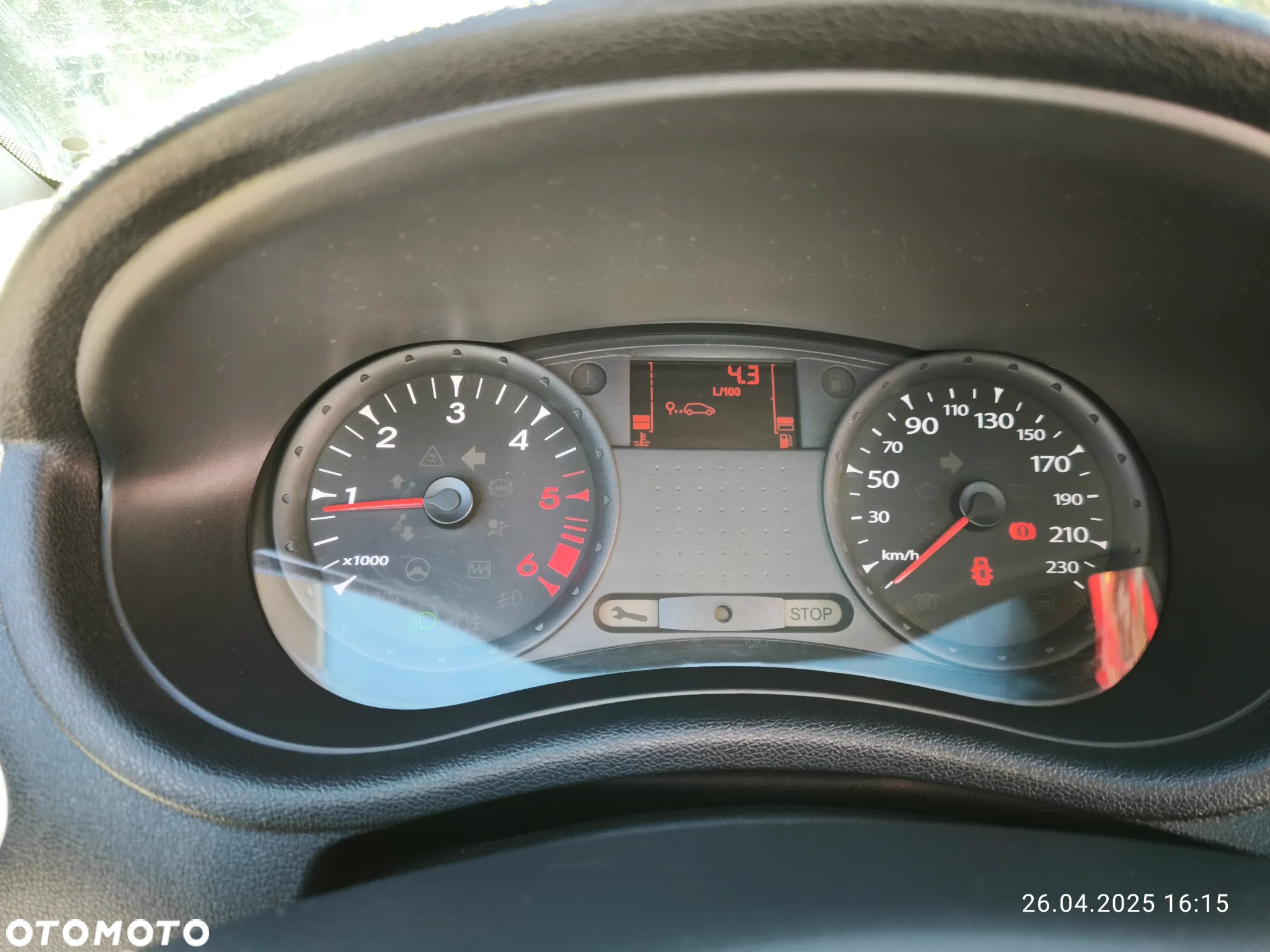 Renault Clio 1.5 dCi Alize - 8