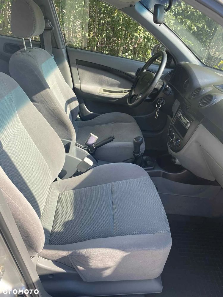 Chevrolet Lacetti - 8