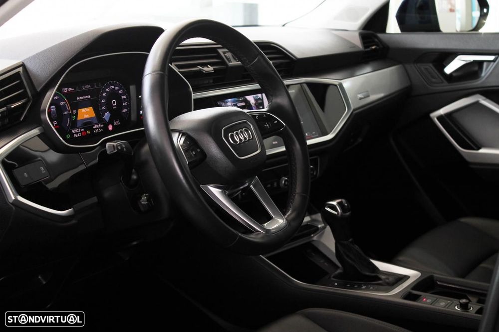 Audi Q3 45 TFSIe S tronic S line - 9