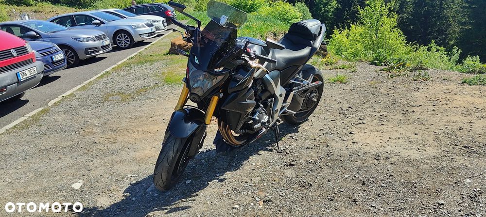 Honda CB - 1