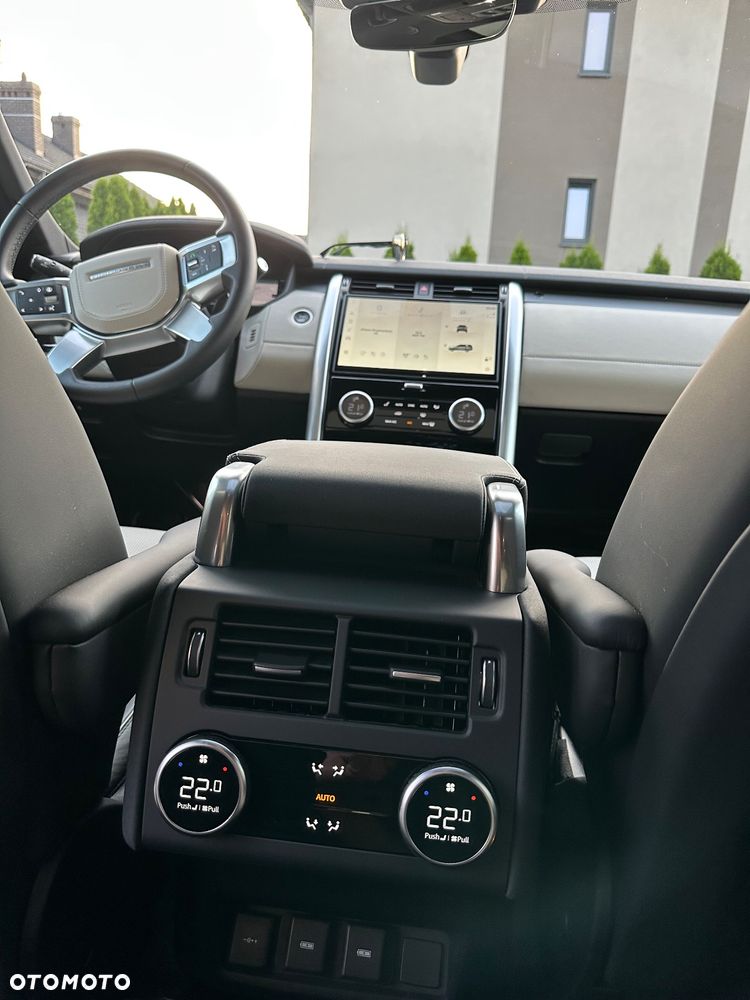 Land Rover Discovery D300 R-Dynamic HSE - 10