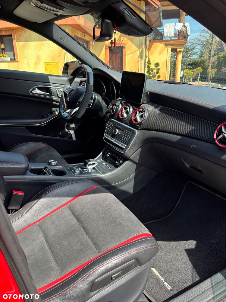 Mercedes-Benz CLA - 15