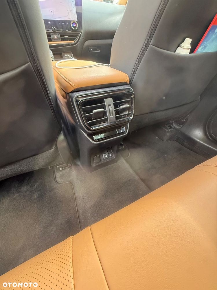 Lexus NX 350h Omotenashi AWD - 19