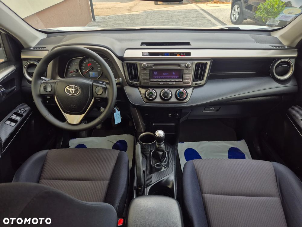 Toyota RAV4 - 23