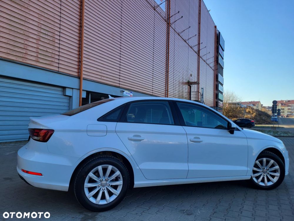 Audi A3 Limousine 2.0 TDI S tronic Ambiente - 17