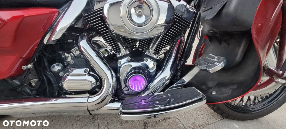 Harley-Davidson FLHTCU Ultra - 30