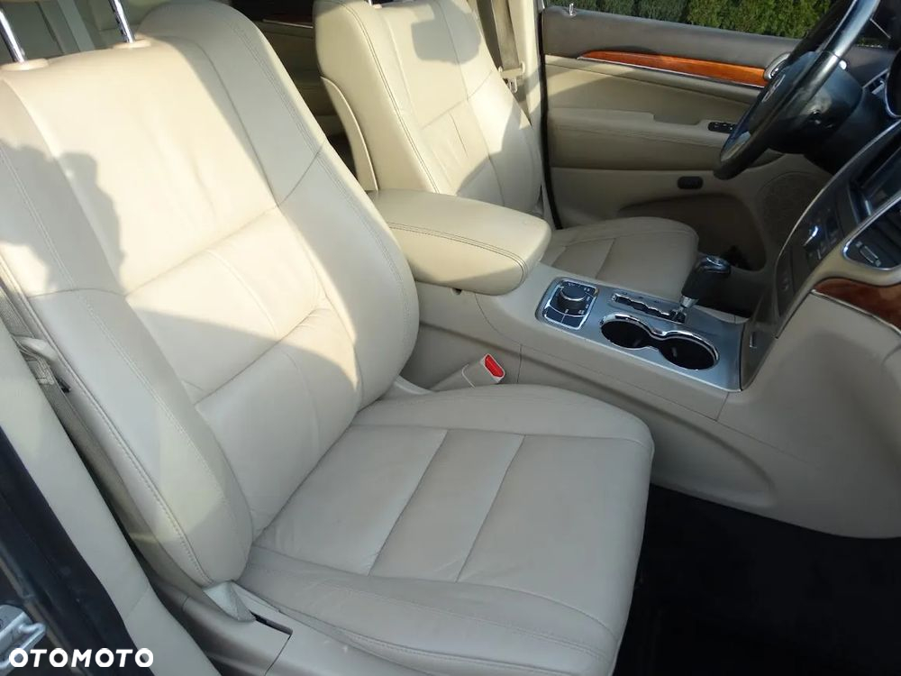 Jeep Grand Cherokee - 10