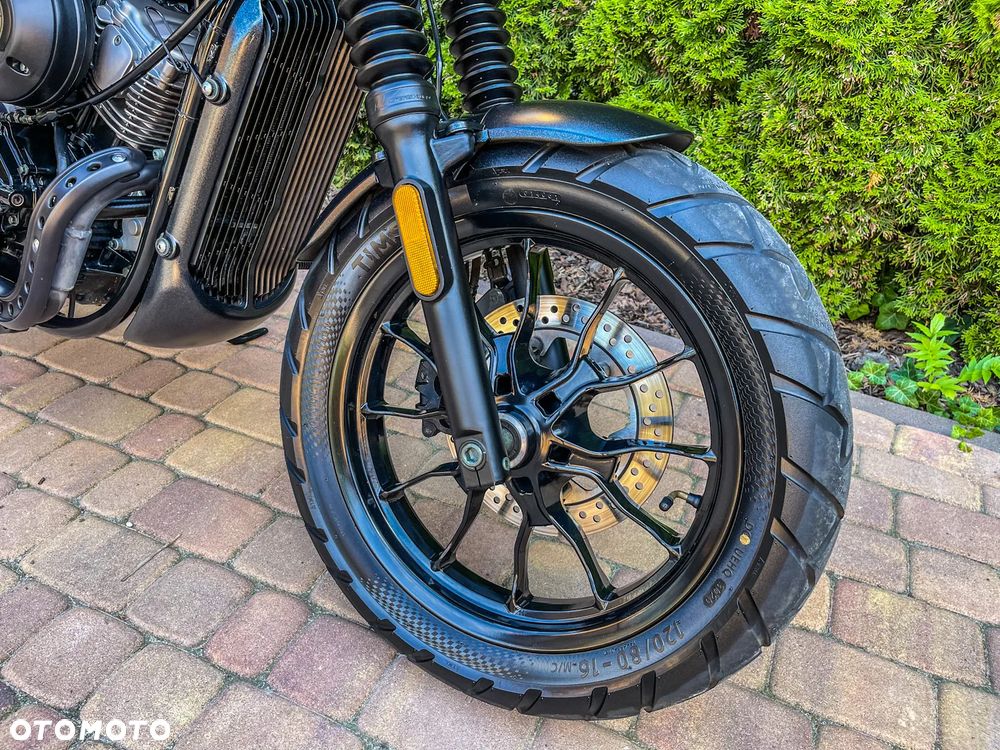 Hyosung GV - 7