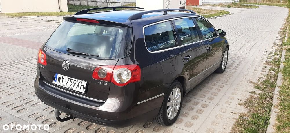Volkswagen Passat Variant 2.0 TDI DPF Exclusive - 9