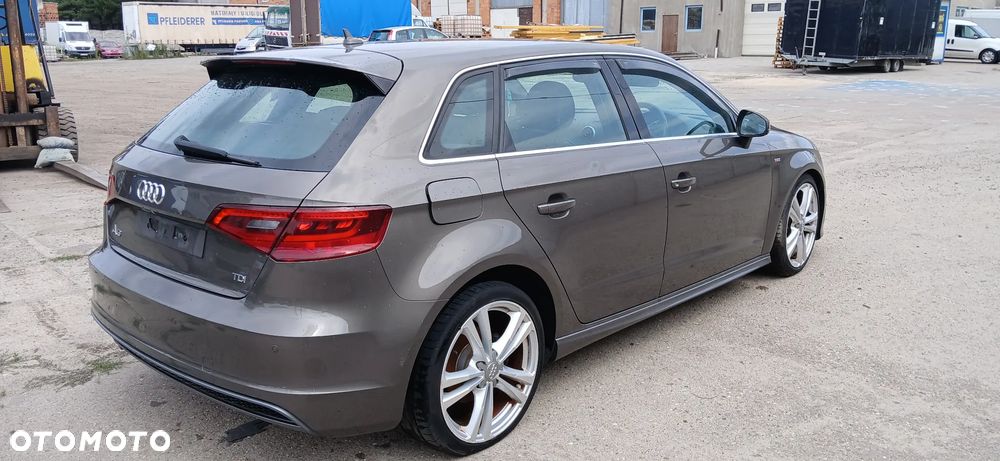 Audi A3 Sportback 2.0 TDI (clean diesel) S line Sportpaket - 6