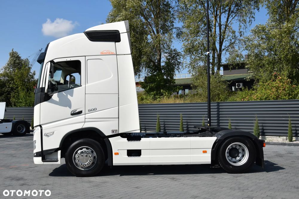 Volvo FH500 / EURO 6 / NOWY MODEL / KLIMATYZACJA POSTOJOWA / ACC / LEDY / 2 ZBIORNIKI PALIWA / FULL SPILERY / 2022 / SERWISOWANY / SPROWADZONY - 8