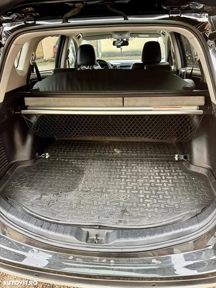 Toyota RAV4 2.0 D-4D 4x2 Start-Stop Executive - 16