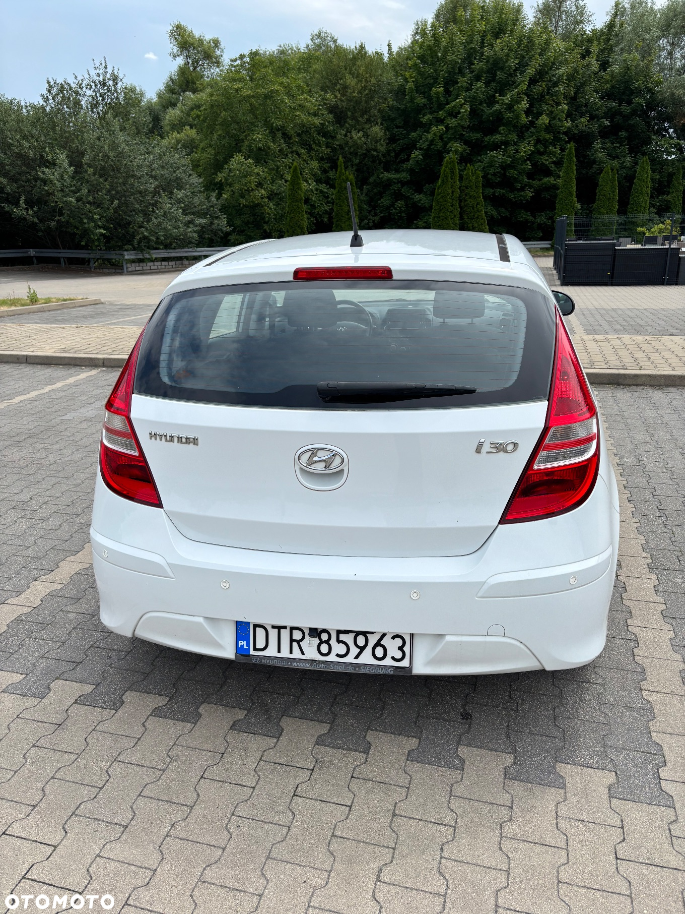Hyundai i30 1.4 Base + - 4