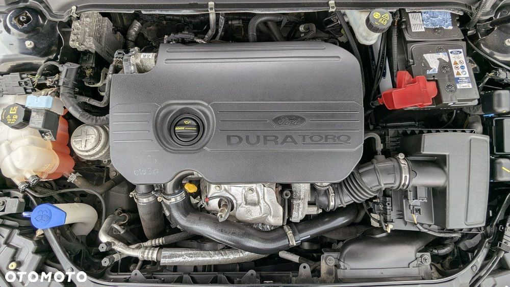 Ford Mondeo - 36