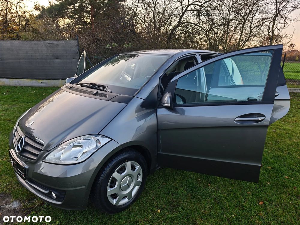 Mercedes-Benz Klasa A 160 Autotronic Elegance - 20