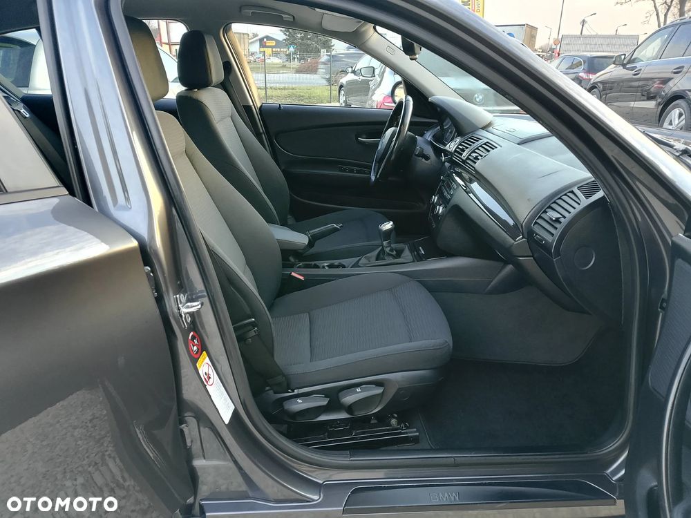 BMW Seria 1 - 12