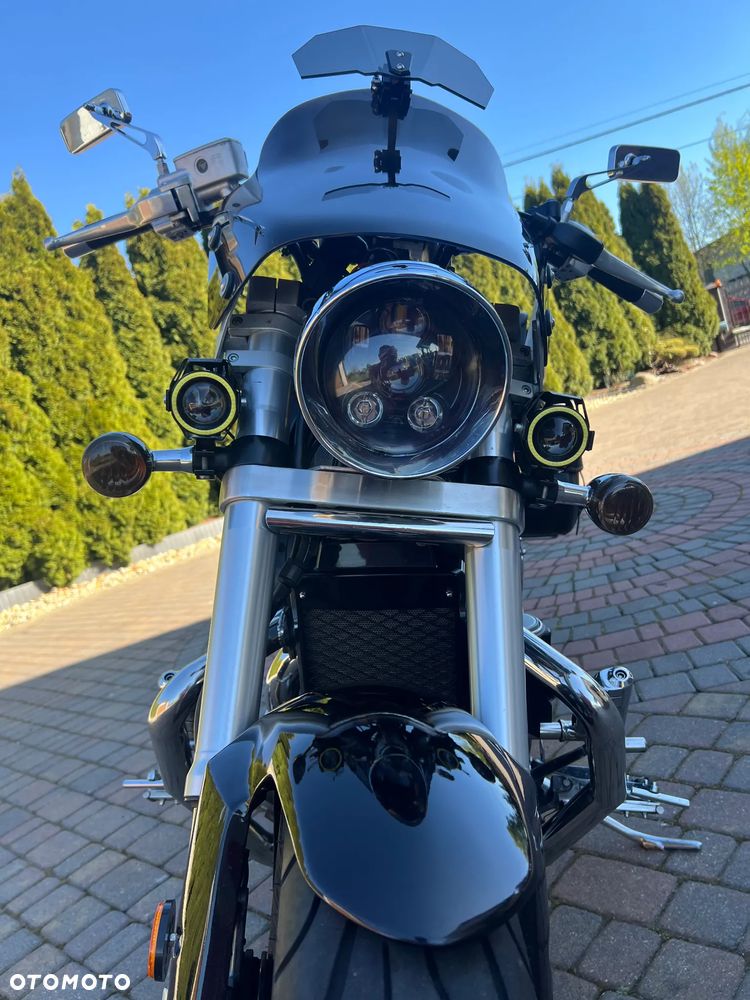 Suzuki Boulevard - 13