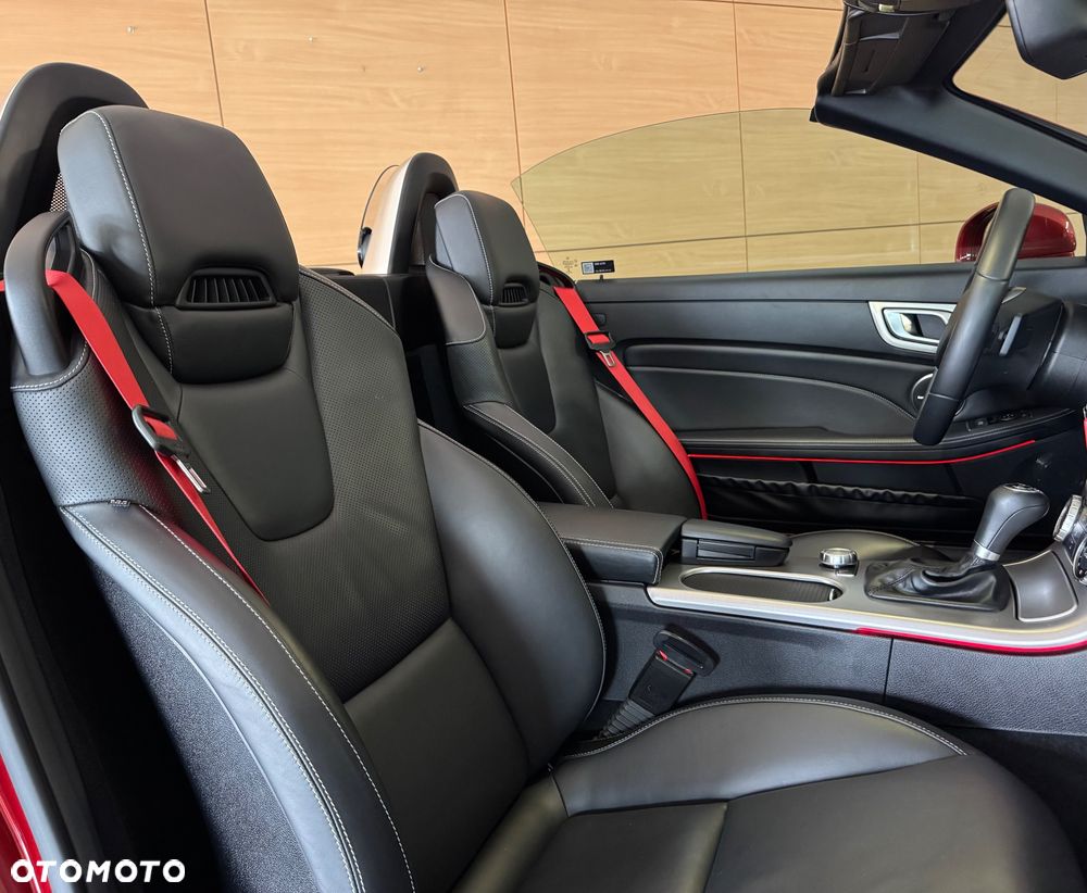 Mercedes-Benz SLK 350 - 28