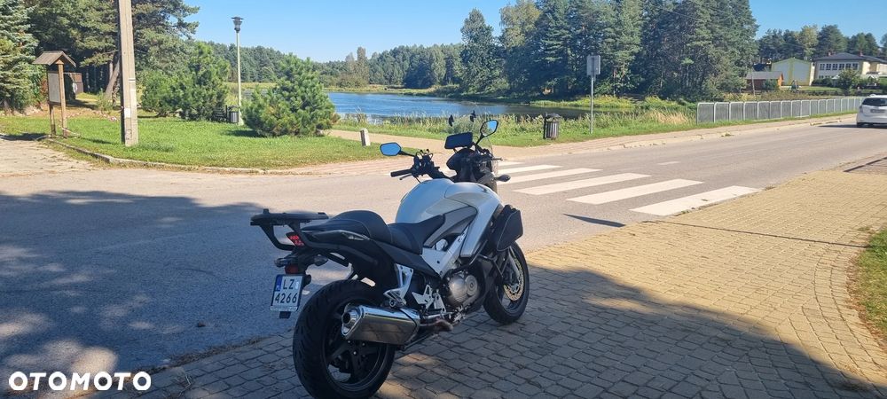 Honda VFR - 6