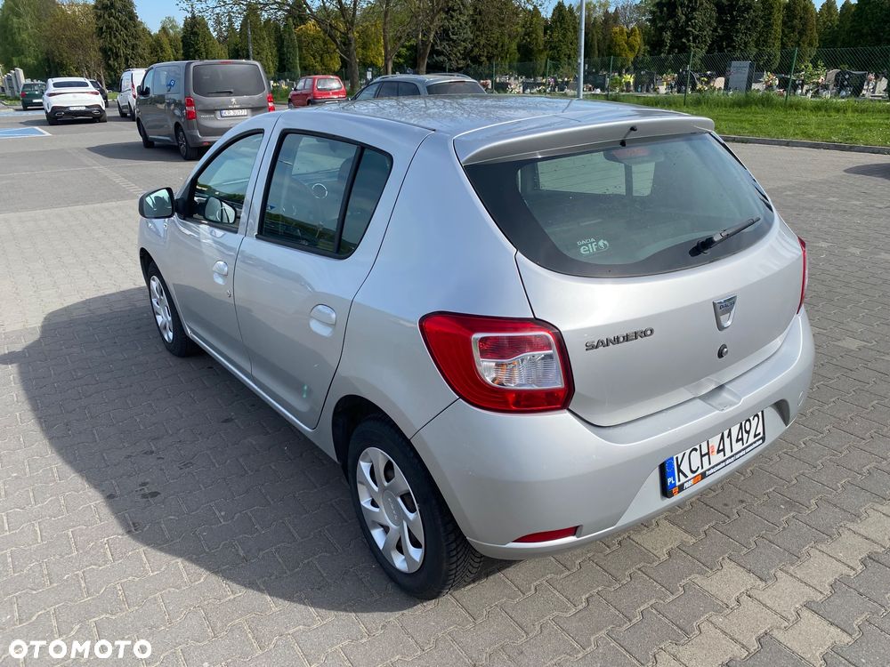 Dacia Sandero 1.2 16V 75 Laureate - 3